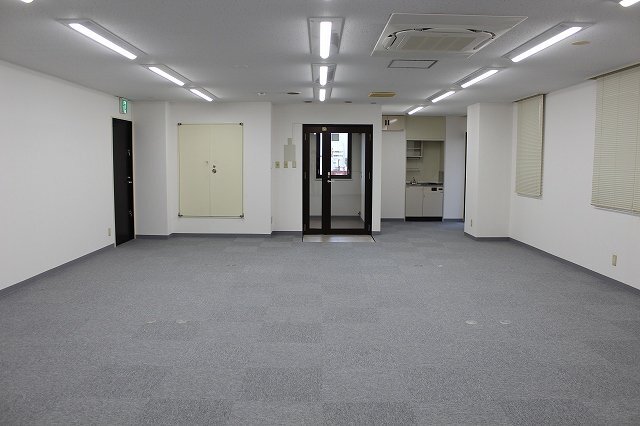 拡大写真:一宮市本町3丁目 5Fの室内