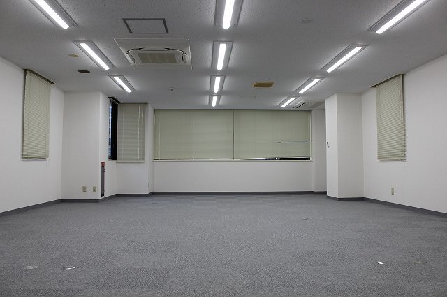 拡大写真:一宮市本町3丁目 5Fの室内