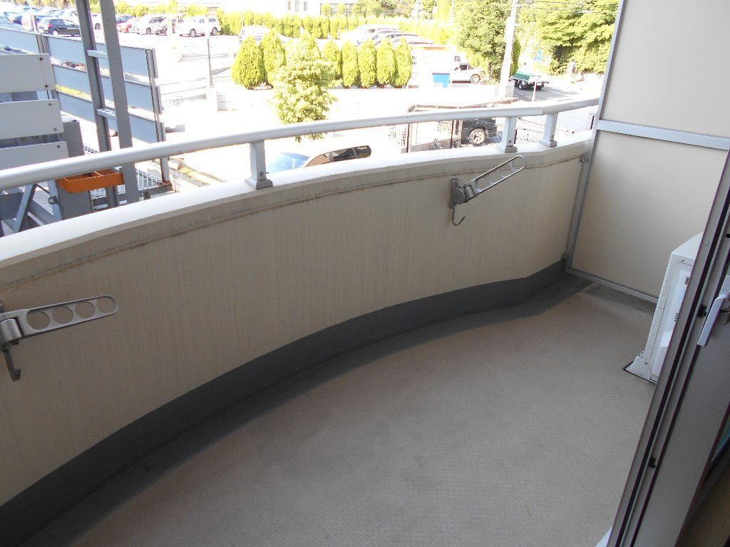 拡大写真：カラット中川 2階306のベランダ