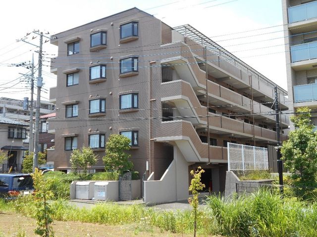 拡大写真：ベルテ都筑 2階203の外観写真（昼）