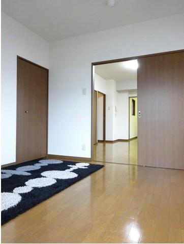 拡大写真:MASA BLDG 9階902の洋室