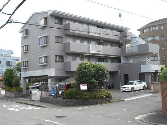 拡大写真：アルシオネ 4階403の外観写真（昼）