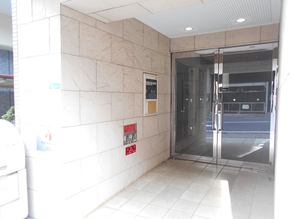 拡大写真：仲町台大藤ビル 4階401のエントランス