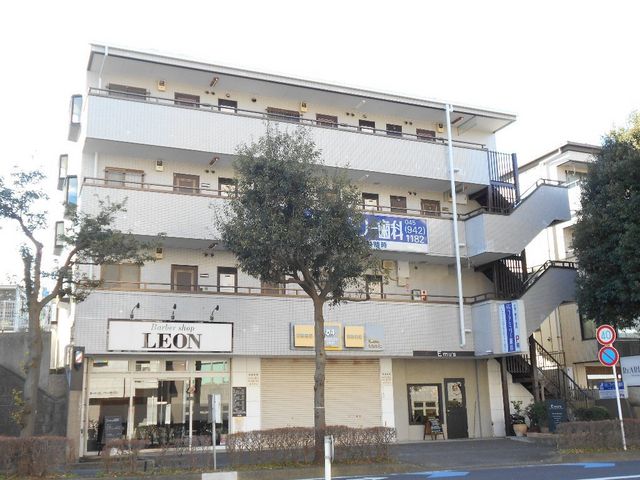 拡大写真：横浜市都筑区茅ケ崎南５丁目 3階301の外観写真（昼）