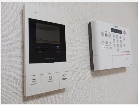 拡大写真:scimia Luce 1階102のカメラ付インターホン