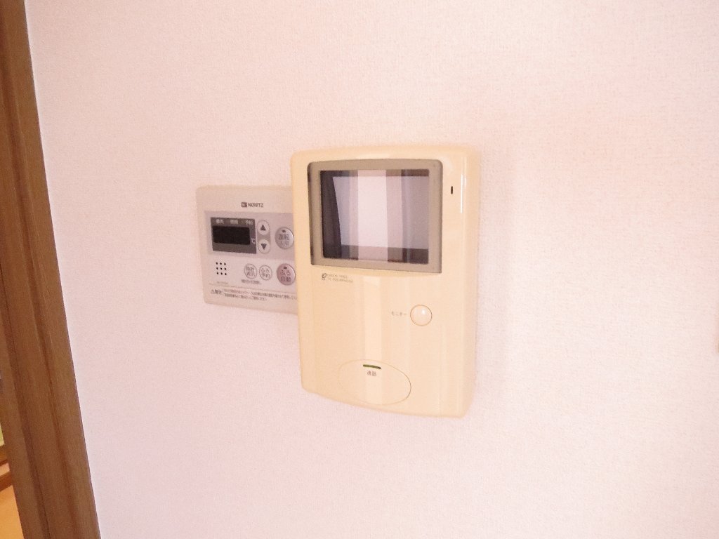 拡大写真：仙台市太白区上野山１丁目 2階201のモニター付インターフォン