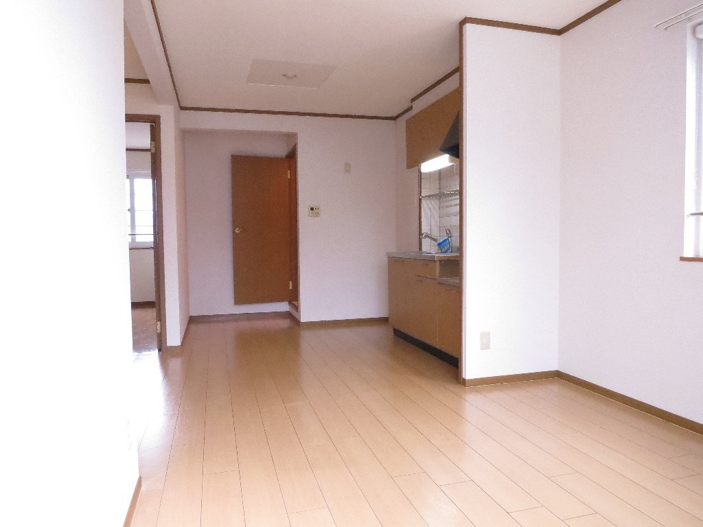 拡大写真：仙台市青葉区下愛子字二本松 2階203のリビング
