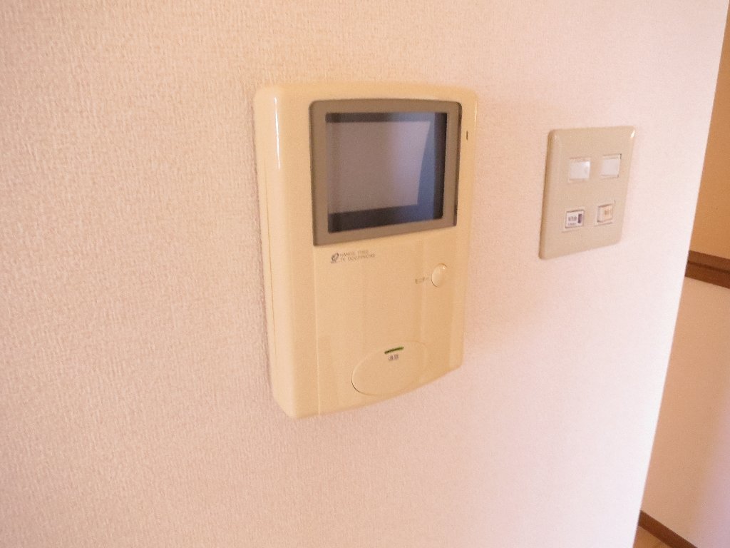 拡大写真：仙台市太白区上野山１丁目 2階201のモニター付インターフォン