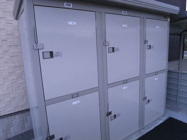 拡大写真：仙台市若林区遠見塚３丁目 1階102の外観写真（昼）