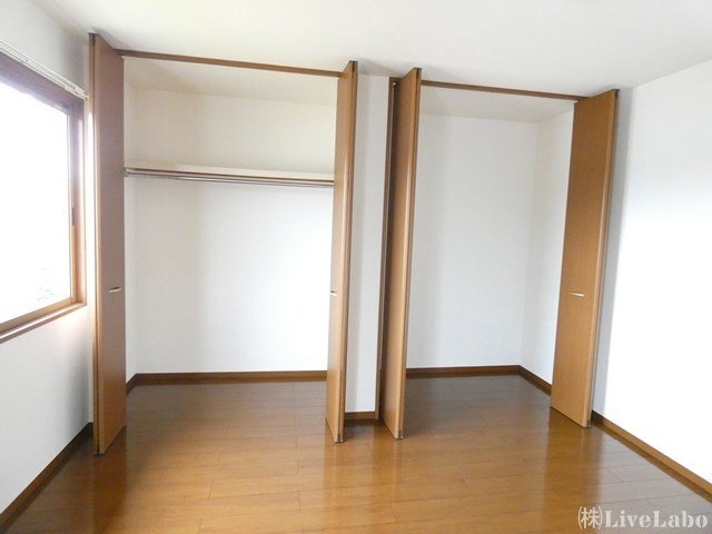 拡大写真:クレセントコート C棟 2階206のクローゼット