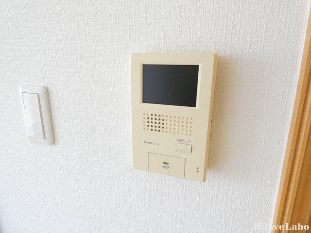 拡大写真:ティファニー 2階211のカメラ付インターホン
