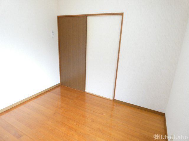 拡大写真:コーポU 2階201の洋室