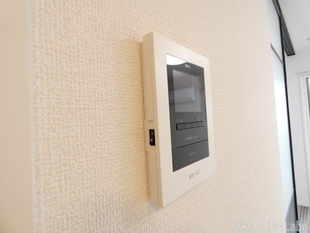 拡大写真:アモリール西牟田 1階105のカメラ付インターホン