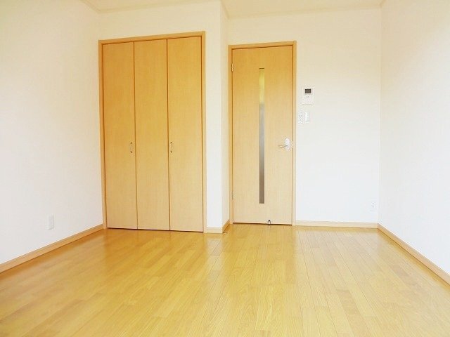 拡大写真:池田市石橋2丁目 1階103の洋室