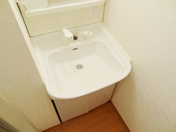 拡大写真:池田市住吉1丁目 1階106の洗髪洗面化粧台