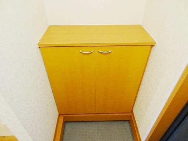 拡大写真:池田市住吉1丁目 2階203の靴箱