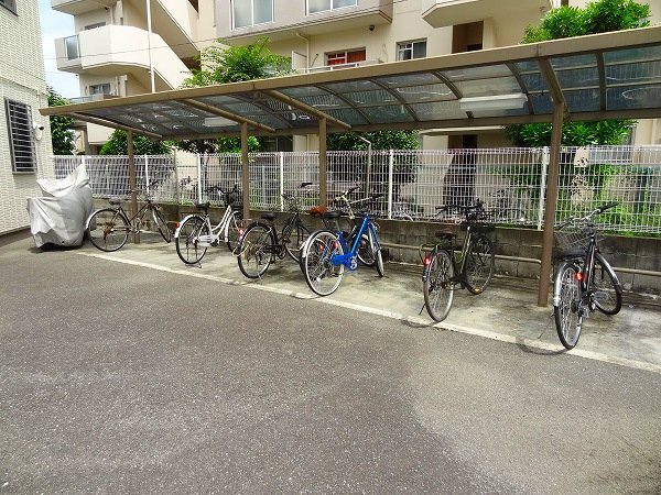 拡大写真:池田市住吉1丁目 3階307の駐輪場