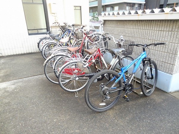 拡大写真:池田市鉢塚3丁目 3階2Cの共有部分