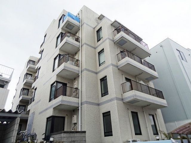 拡大写真:池田市鉢塚3丁目 3階2Cの外観写真(昼)