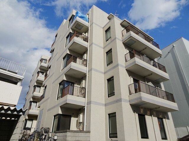 拡大写真:池田市鉢塚3丁目 3階2Cの外観写真(昼)