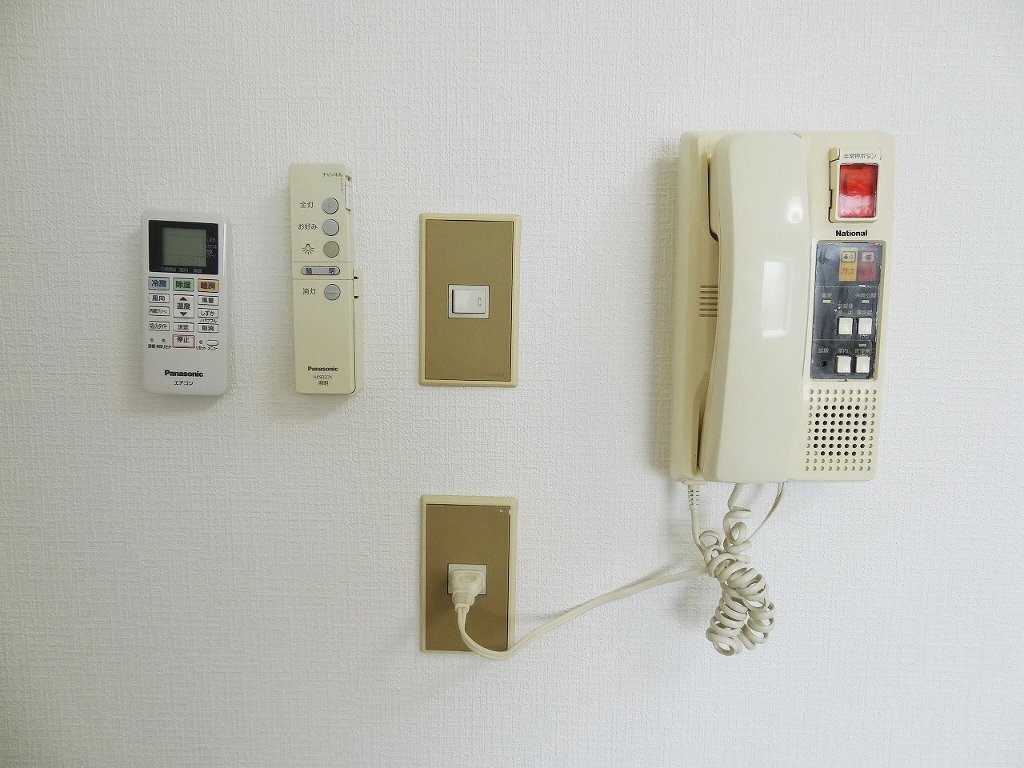 拡大写真：池田市井口堂１丁目 3階305のインターホン