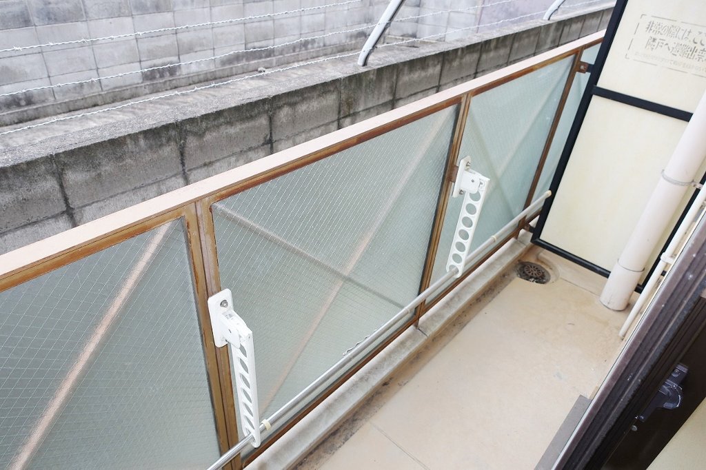 拡大写真:池田市井口堂1丁目 3階209のベランダ