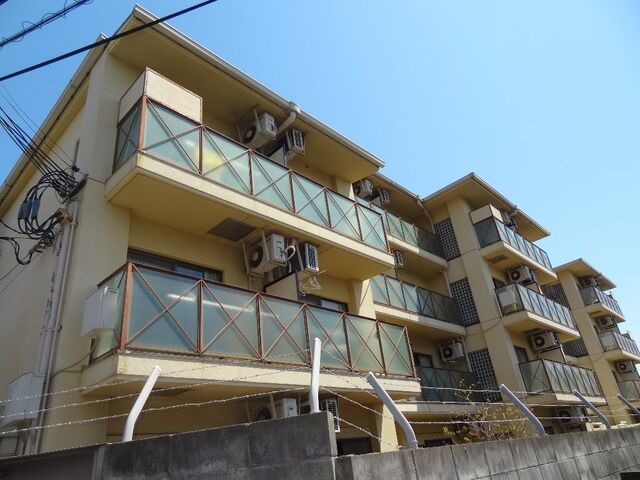 拡大写真：池田市井口堂１丁目 3階209の外観写真（昼）