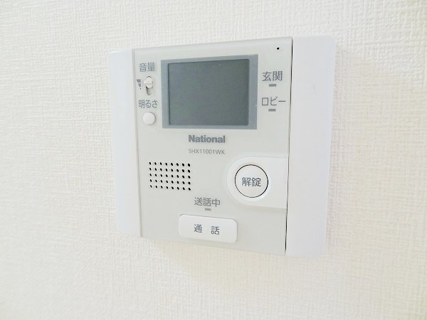 拡大写真:池田市石橋2丁目 3階201のカメラ付インターホン