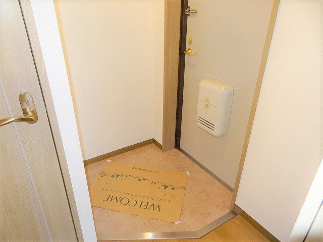 拡大写真:池田市石橋2丁目 1階101の玄関