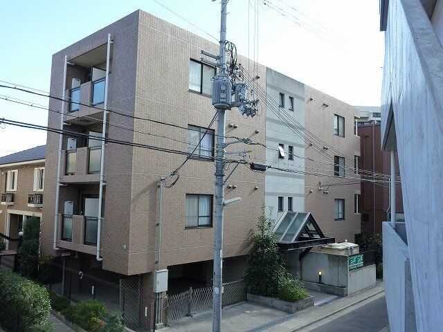 拡大写真:池田市石橋2丁目 1階101の外観写真(昼)