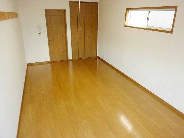 拡大写真:豊中市螢池中町1丁目 1階105の洋室