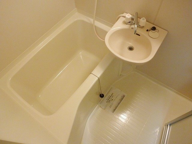 拡大写真:豊中市螢池中町1丁目 1階105の浴室洗面