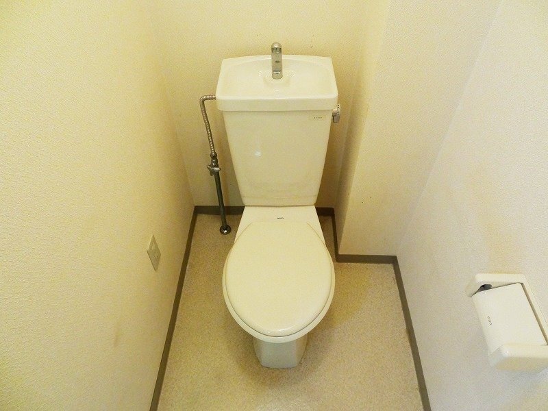拡大写真:豊中市螢池南町3丁目 4階401のトイレ