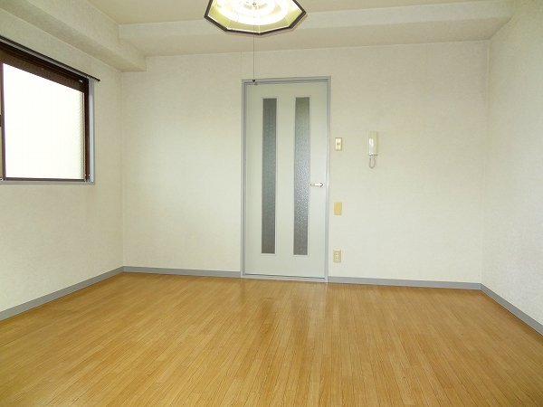 拡大写真:豊中市螢池南町3丁目 4階401の洋室