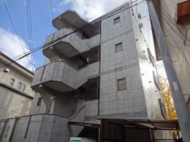 拡大写真:茨木市南春日丘2丁目 401の外観写真(昼)