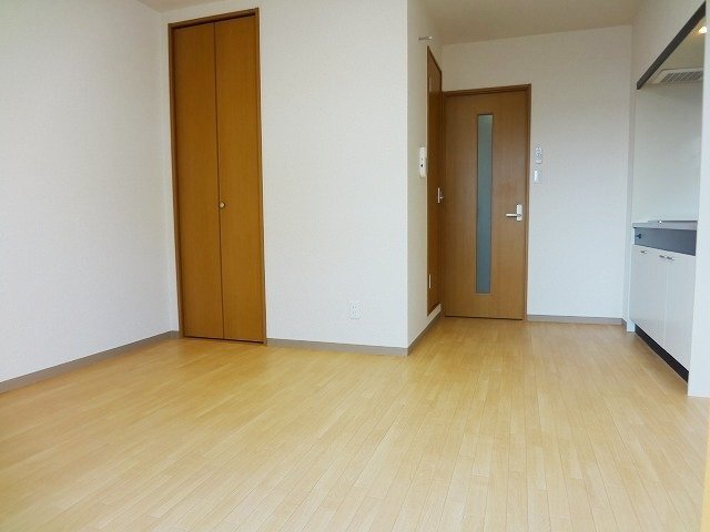 拡大写真：箕面市小野原東３丁目 2階202の洋室