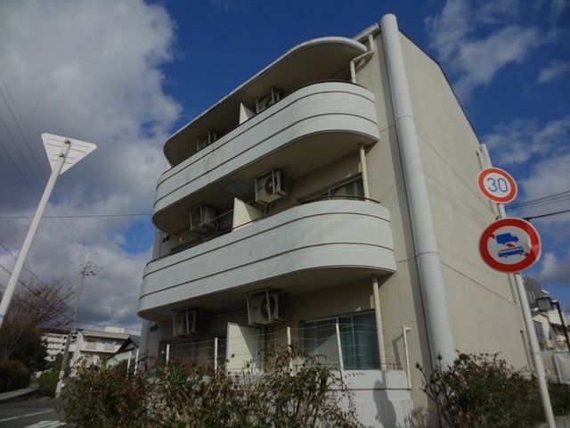 拡大写真:箕面市萱野2丁目 202の外観写真(昼)