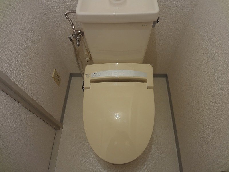拡大写真:箕面市稲1丁目 302のトイレ