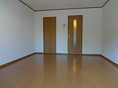 拡大写真:箕面市新稲1丁目 202の洋室