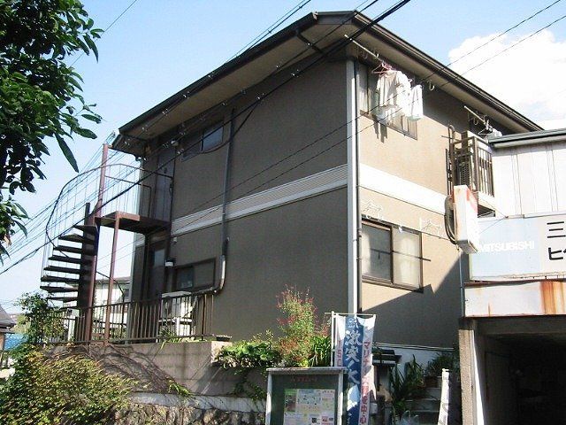 拡大写真:箕面市瀬川4丁目 102の外観写真(昼)