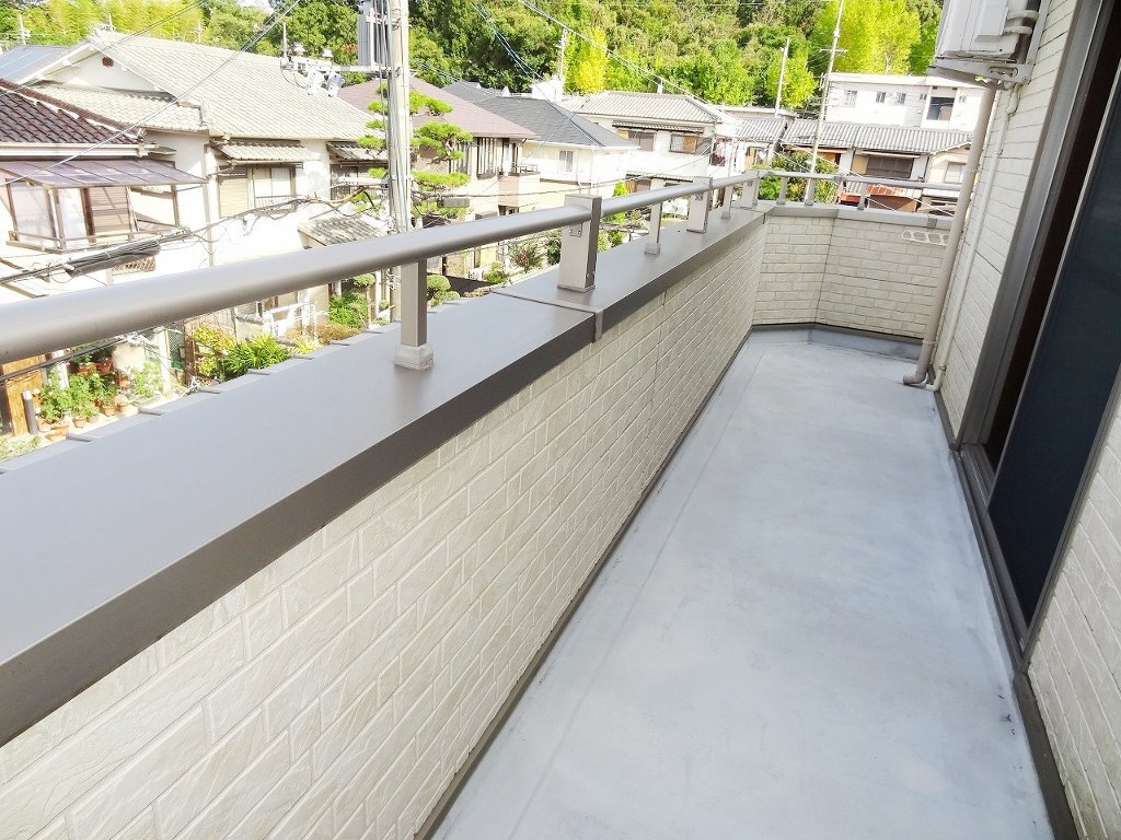 拡大写真:豊中市螢池東町1丁目 1階101のベランダ