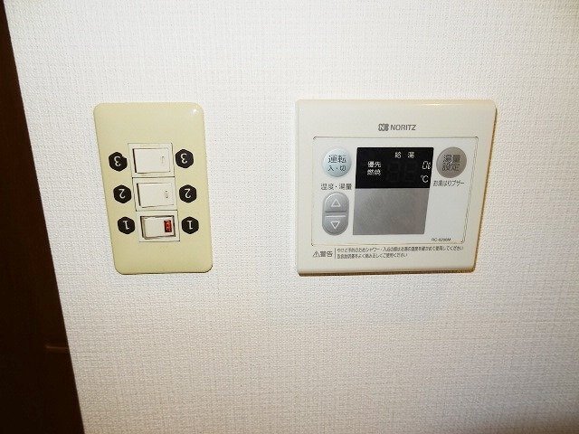 拡大写真:池田市石橋2丁目 3階601の給湯器
