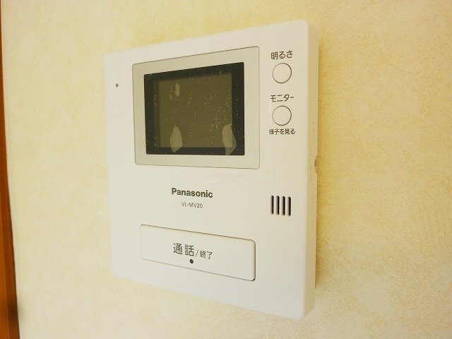 拡大写真:箕面市船場西2丁目 4階411のカメラ付インターホン