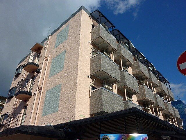 拡大写真:箕面市船場西2丁目 4階411の外観写真(昼)