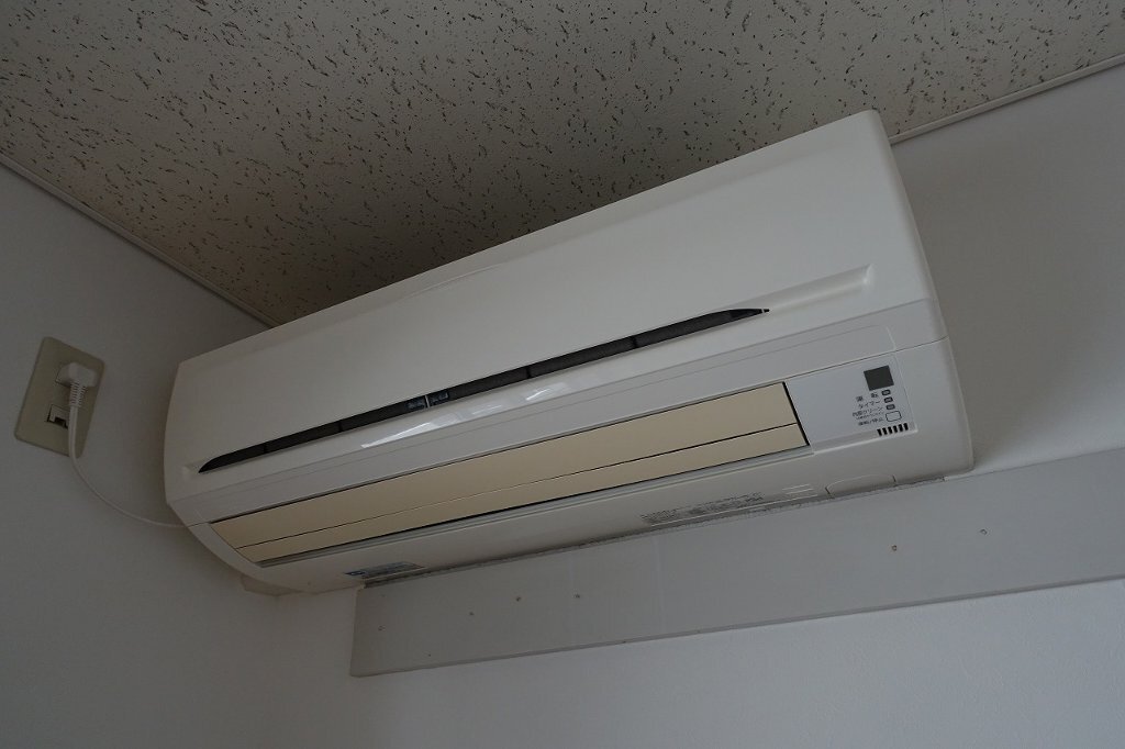 拡大写真:吹田市津雲台5丁目 3階310のエアコン