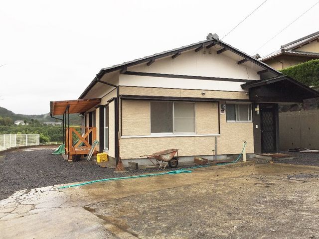 拡大写真：小林市南西方 -の外観写真（昼）