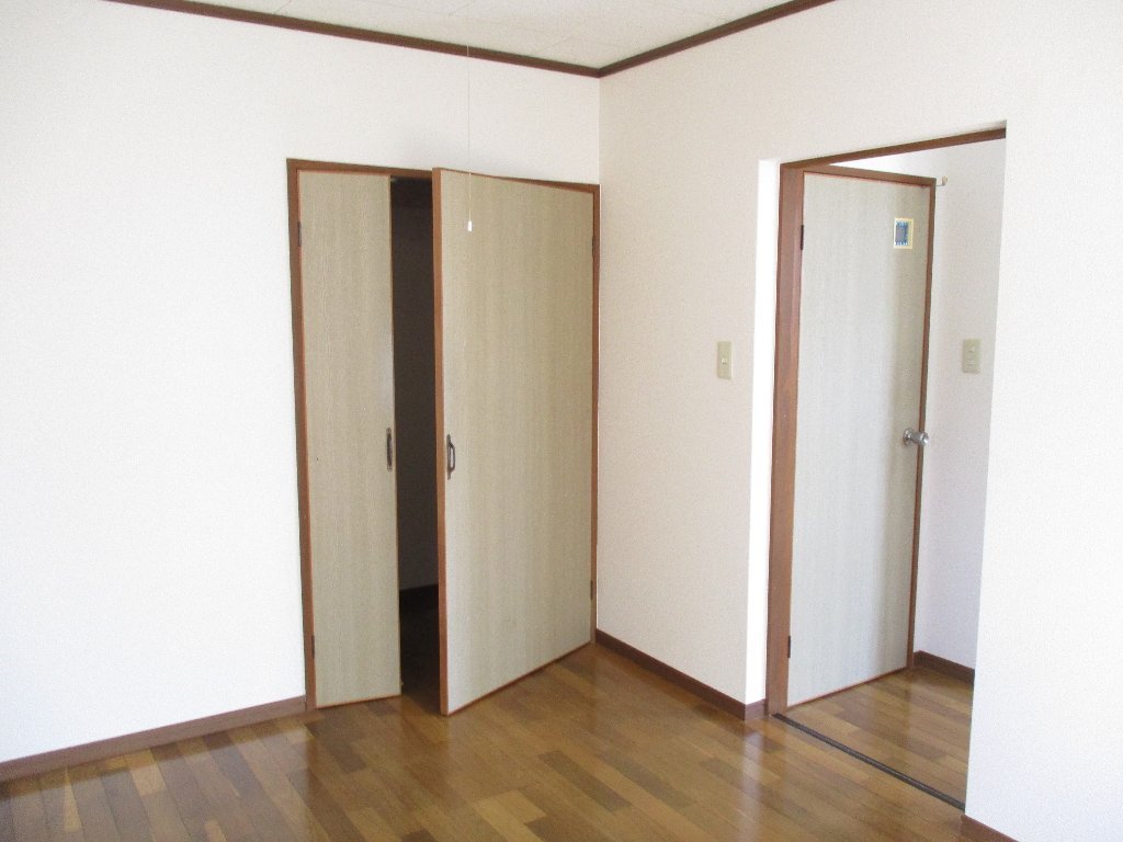 拡大写真：ブラゾス一本杉 1階101の室内