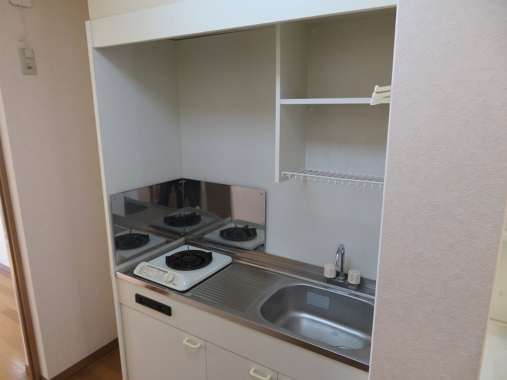 拡大写真:クレストスカーラ・カクB 102のキッチン