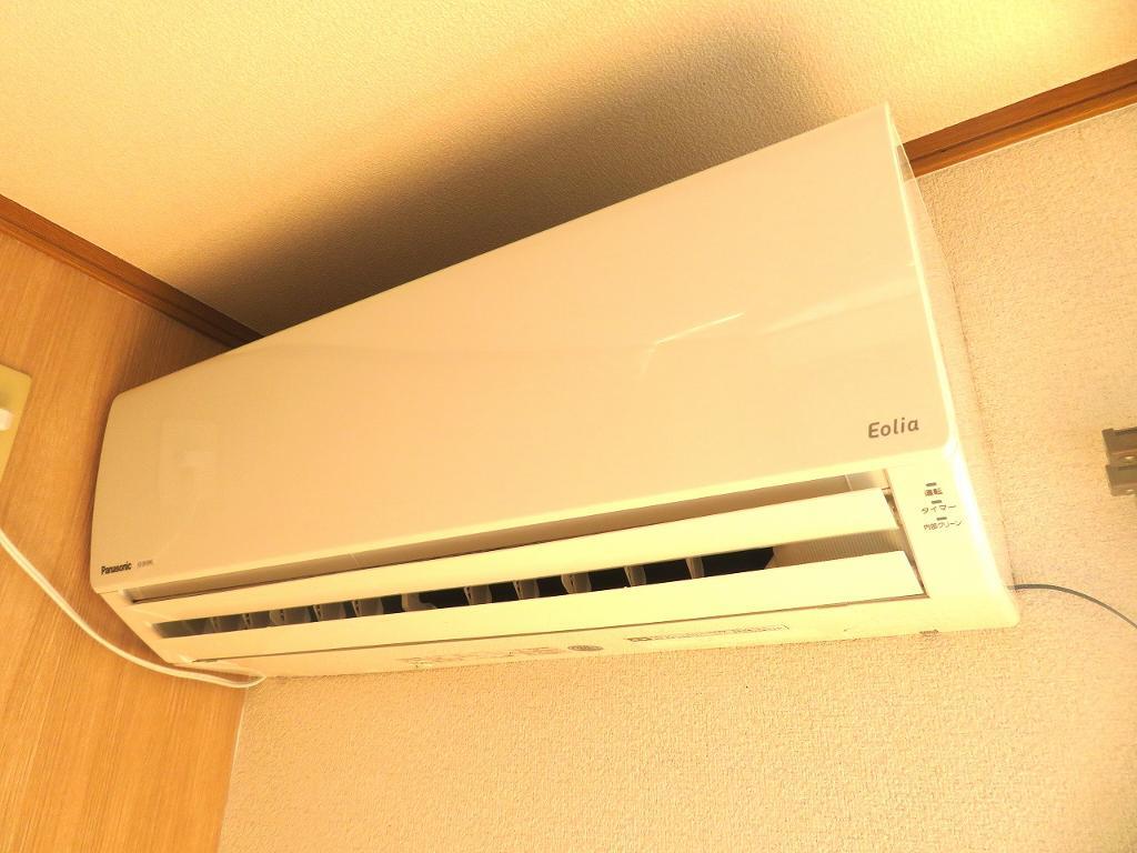 拡大写真：ラベンダーⅡ 2階201のエアコン