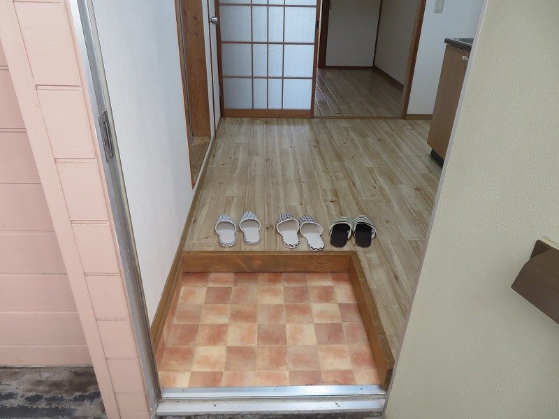 拡大写真：無鹿コーポ 2階202の玄関